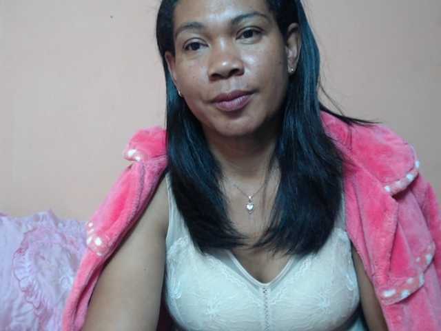 Rsylvie live webcam show