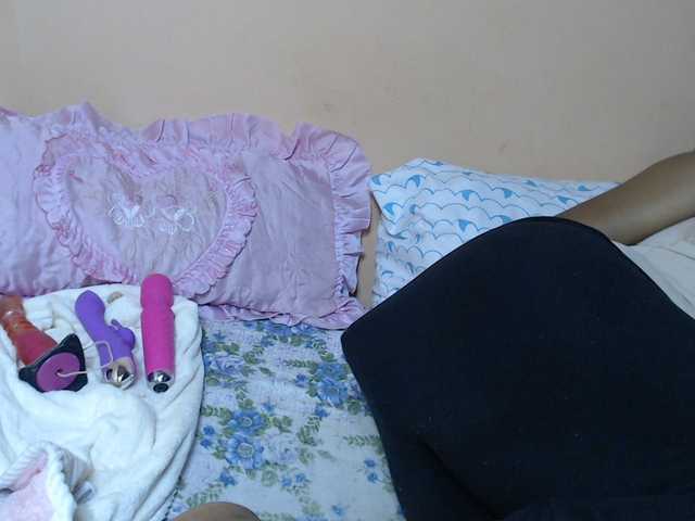 Rsylvie live cam on BongaCams