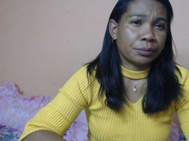 Rsylvie live webcam show