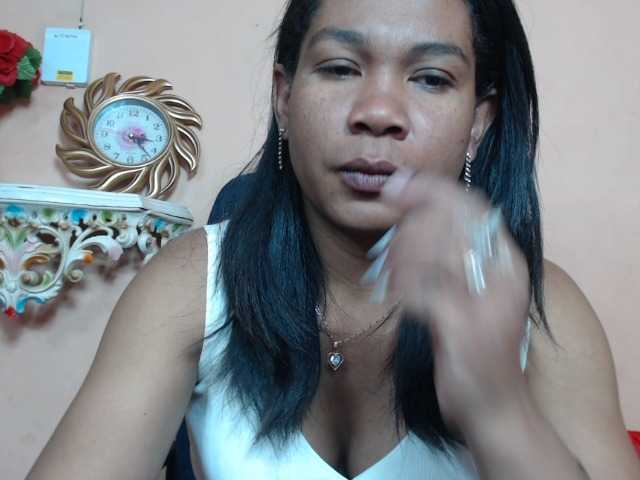 Rsylvie live cam on BongaCams