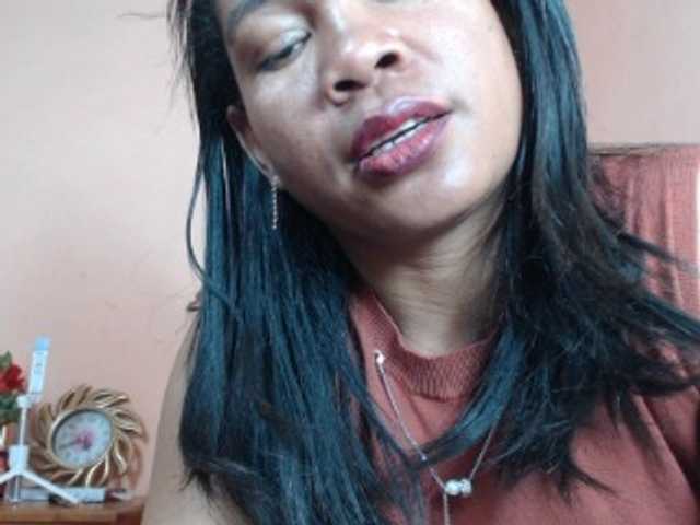 Rsylvie live cam on BongaCams