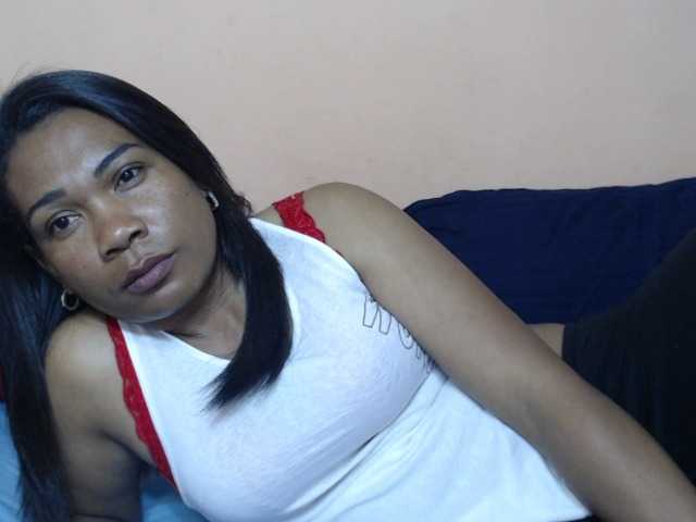 Rsylvie live cam on BongaCams