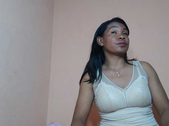 Rsylvie live webcam show