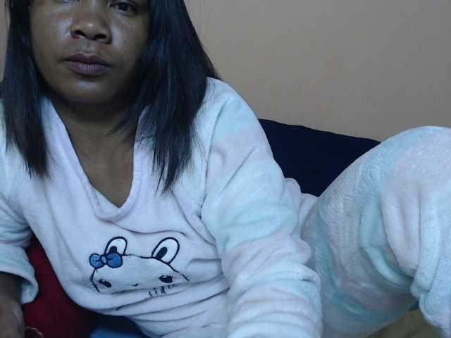 Rsylvie live cam on BongaCams