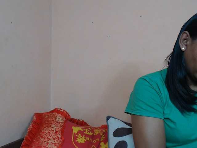 Rsylvie live cam preview