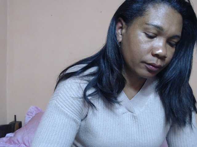 Rsylvie live webcam show
