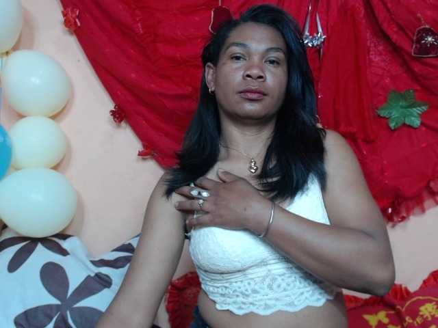 Rsylvie live cam on BongaCams