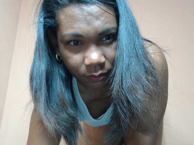 Rsylvie live cam on BongaCams
