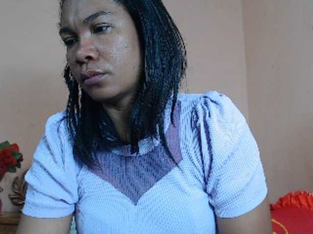 Rsylvie live cam on BongaCams