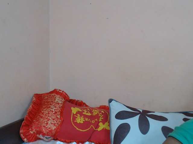 Rsylvie live cam preview