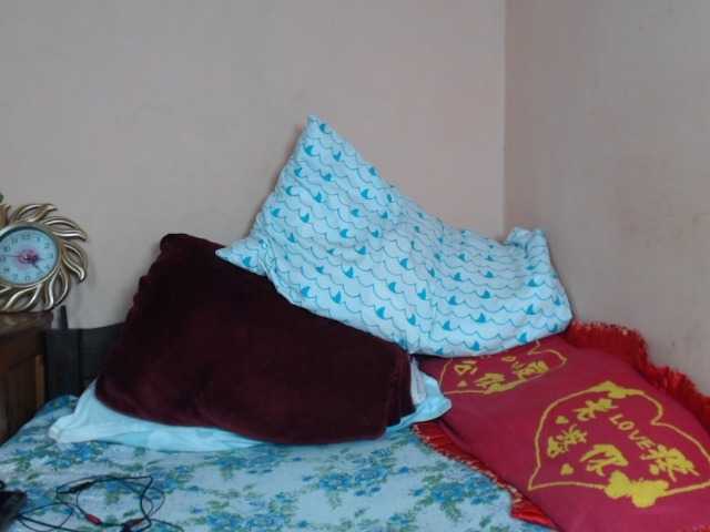 Rsylvie live cam on BongaCams