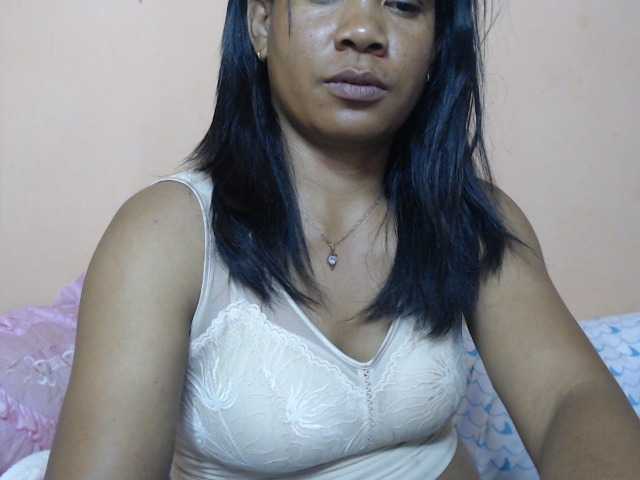 Rsylvie live webcam show