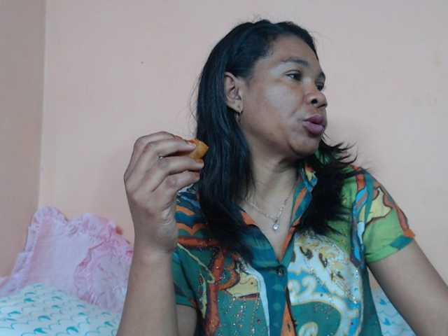 Rsylvie live cam on BongaCams