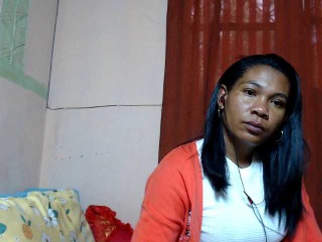 Rsylvie live cam on BongaCams