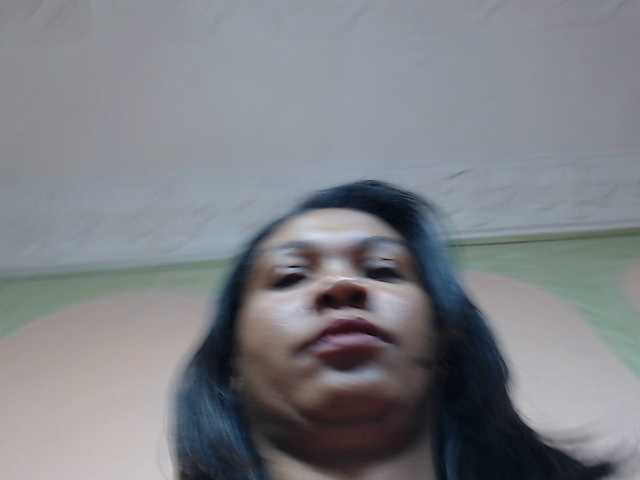 Rsylvie's BongaCams show and profile