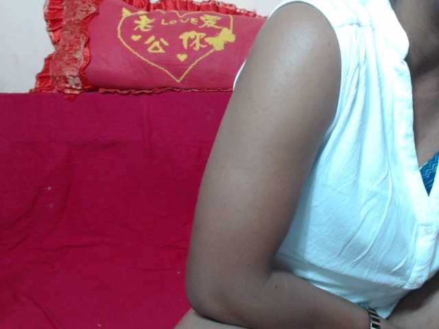 Rsylvie live cam on BongaCams