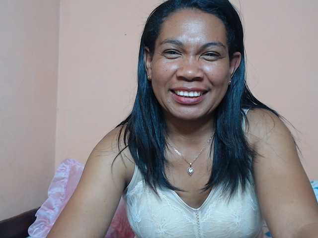 Rsylvie live cam on BongaCams