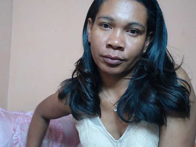 Rsylvie live webcam show