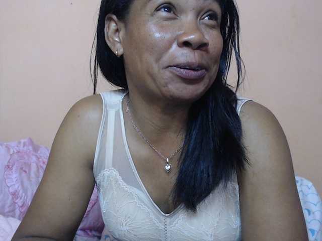Rsylvie live cam on BongaCams