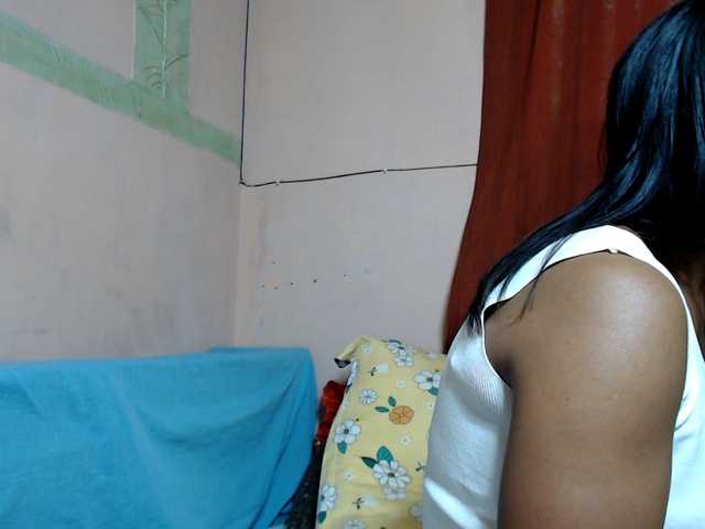 Rsylvie live cam preview