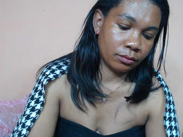 Rsylvie live cam on BongaCams