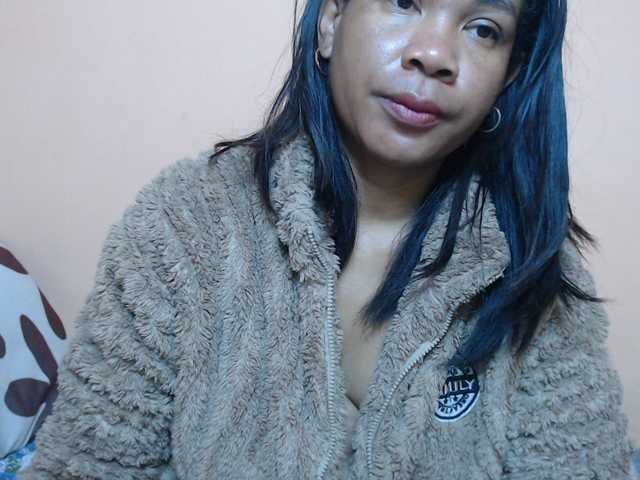 Rsylvie live cam on BongaCams