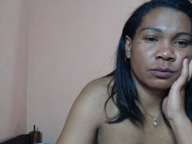 Rsylvie live webcam show