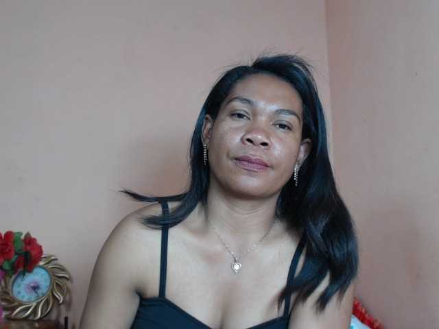 Rsylvie live cam on BongaCams