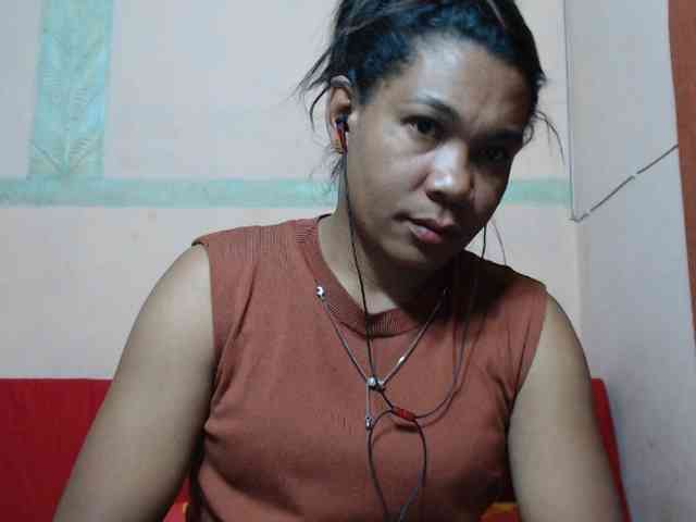 Rsylvie Live Webcam on BongaCams