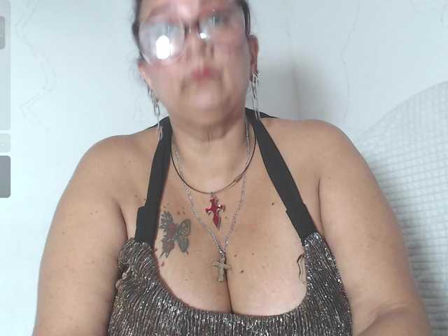 birdydavis69 live cam on BongaCams
