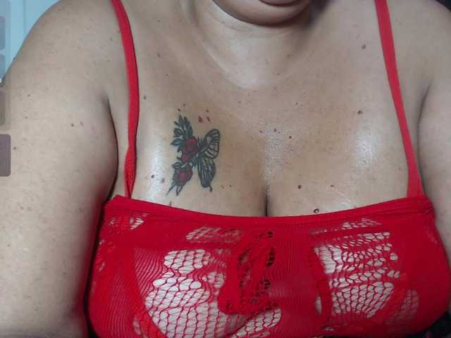 birdydavis69 live cam on UnifiedCams