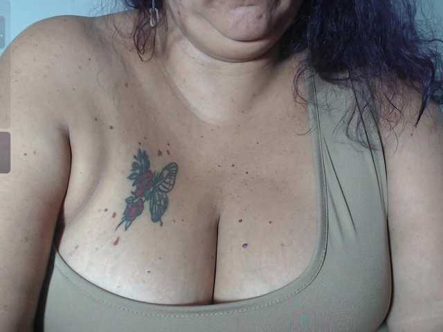 birdydavis69 live cam on BongaCams