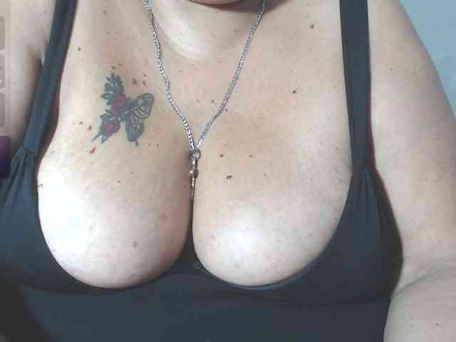 birdydavis69 Live Webcam on BongaCams