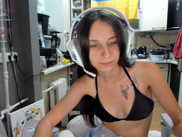 KikNika live cam on BongaCams