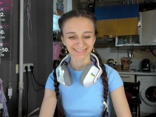KikNika live cam on BongaCams
