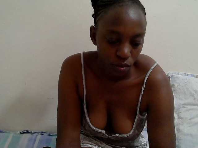 Anitah1 live cam on BongaCams