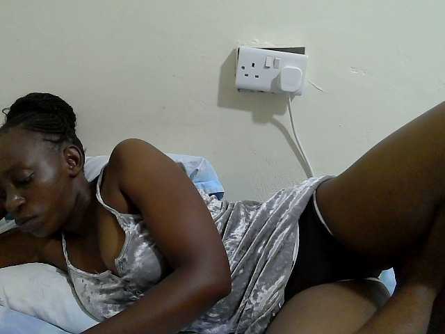 Anitah1 live cam on BongaCams