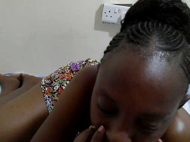 Anitah1 live cam on BongaCams