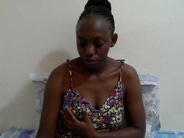 Anitah1 live cam on BongaCams