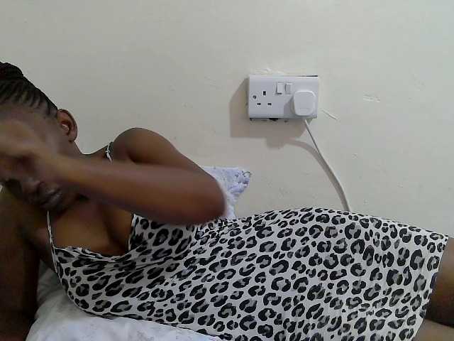 Anitah1 live cam on BongaCams