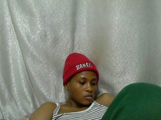 Caroldoly's Live Webcam