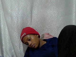 Caroldoly's Live Webcam