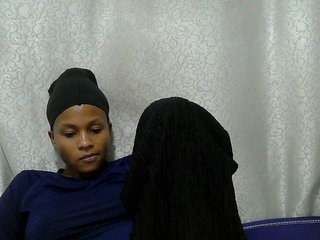 Caroldoly's Live Webcam