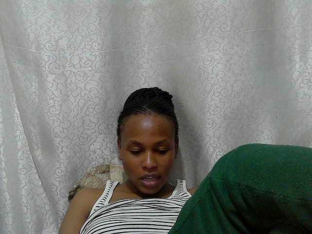 Caroldoly live cam on BongaCams