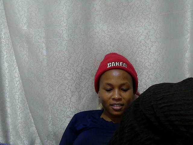 Caroldoly live cam on BongaCams