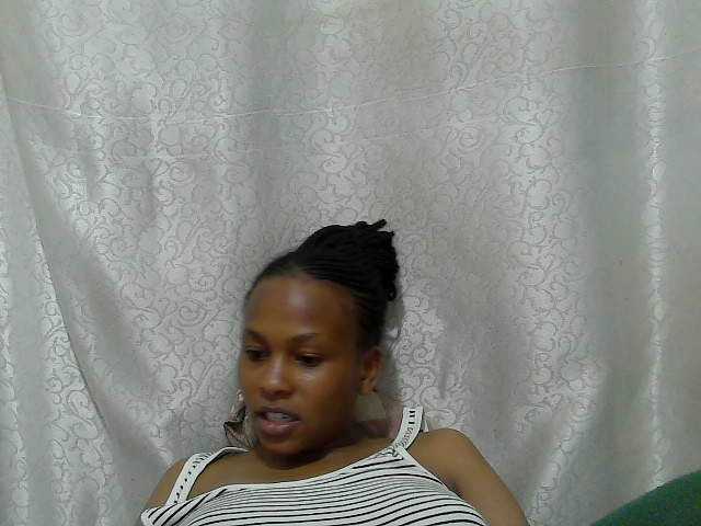 Caroldoly live cam on BongaCams