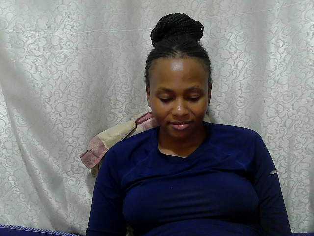 Caroldoly live cam on BongaCams
