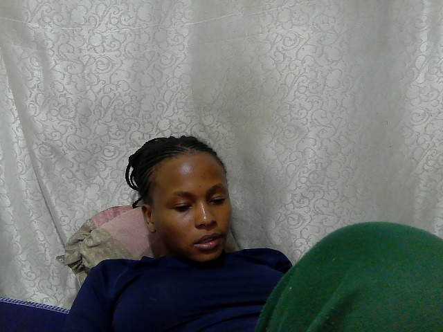 Caroldoly live cam on BongaCams