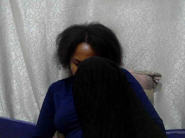 Caroldoly live cam on BongaCams