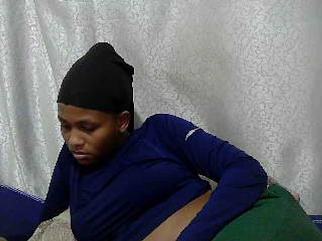 Caroldoly webcam